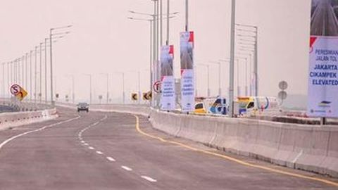 Hari Pertama Penggunaan Tol Layang Cikampek Berakhir Tanpa Kendala