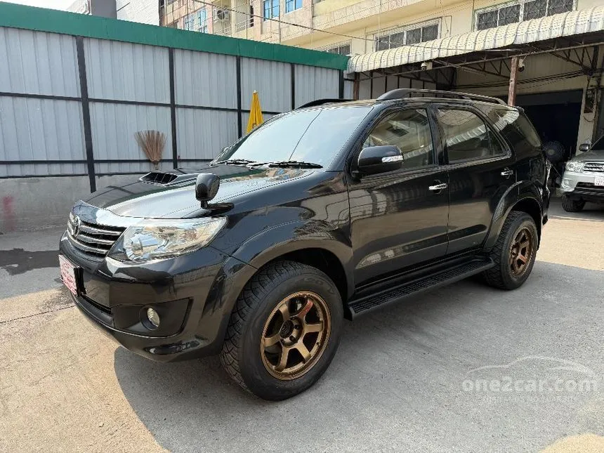 2013 Toyota FORTUNER V SUV