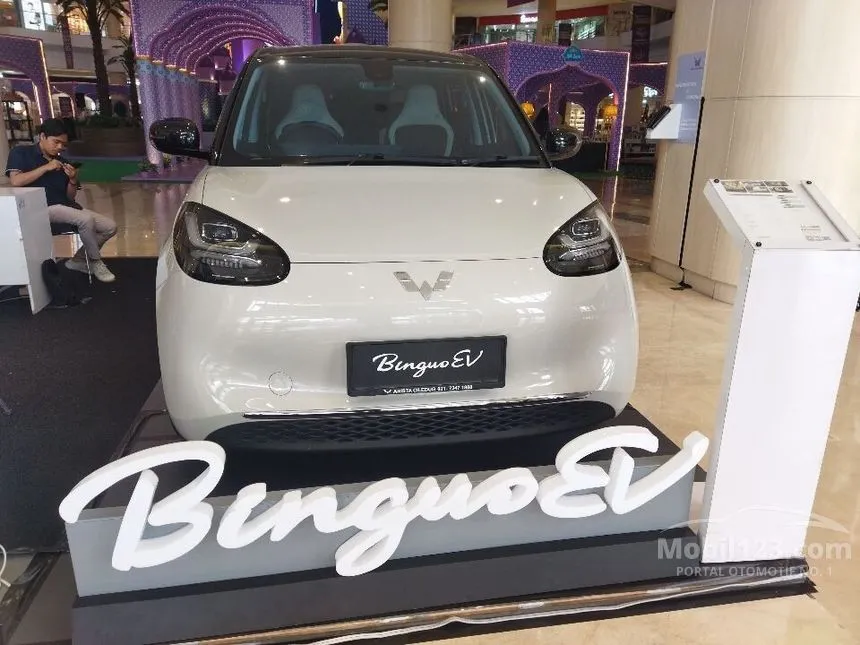 Jual Mobil Wuling Binguo EV 2024 333Km Long Range di Banten Automatic Hatchback Biru Rp 314.000.000