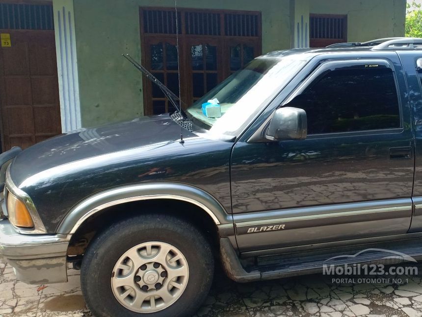 Jual Mobil Opel Blazer 1997 2.2 di Jawa Tengah Manual SUV  