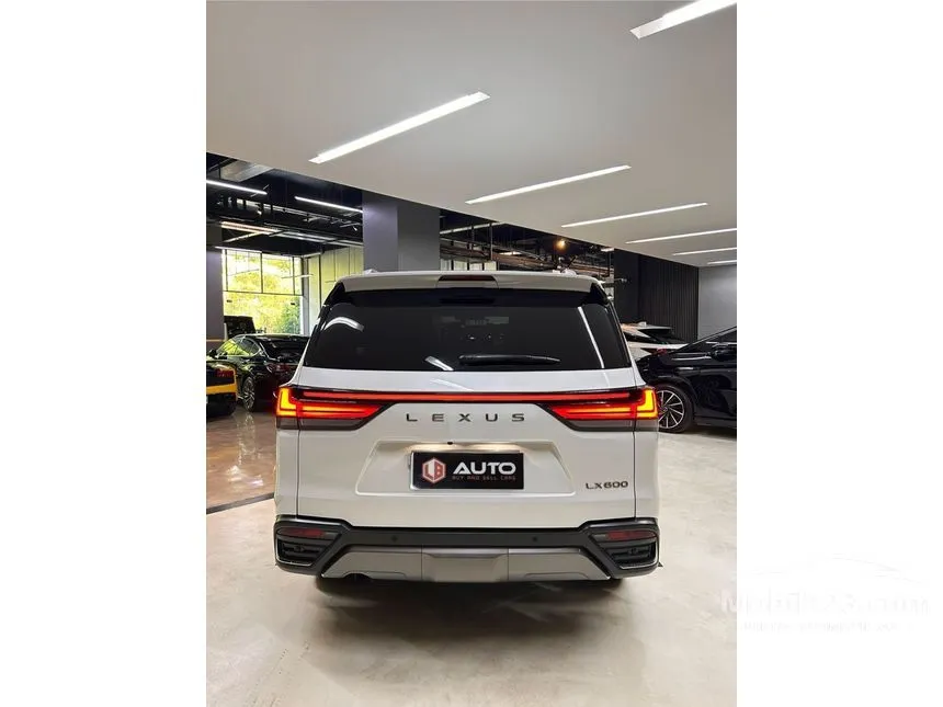 2023 Lexus LX 600 VIP SUV
