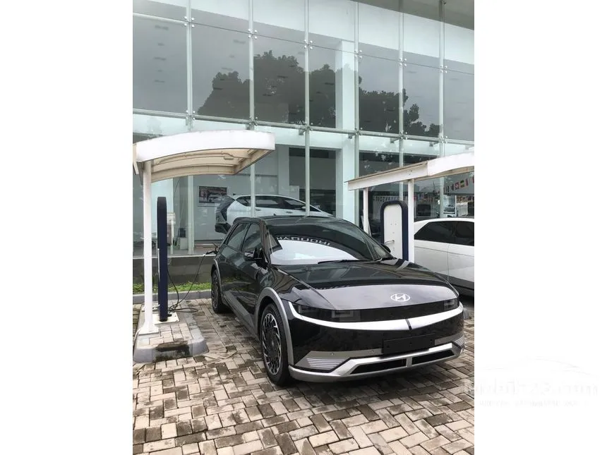 Jual Mobil Hyundai IONIQ 5 2023 Long Range Signature di DKI Jakarta Automatic Wagon Hitam Rp 720.000.000