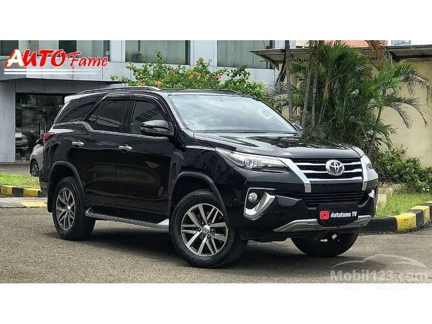 Jual Mobil Toyota Fortuner 2018 VRZ 2.4 di Jawa Barat Automatic SUV Hitam Rp 390.000.000