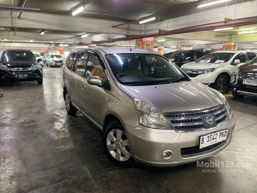 2010 Nissan Grand Livina XV MPV