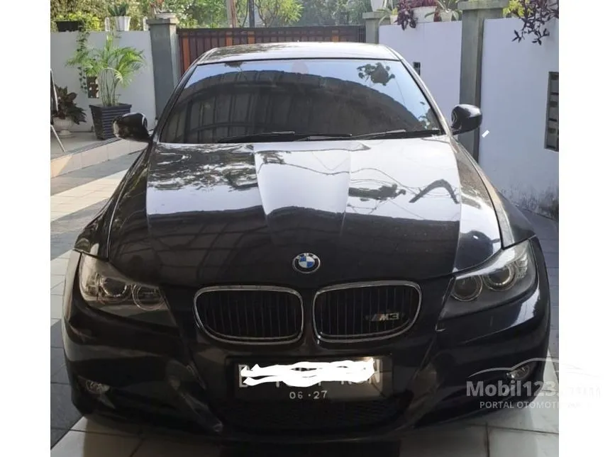 Jual Mobil BMW 320i 2010 2.0 di Jawa Barat Automatic Sedan Hitam Rp 188.000.000