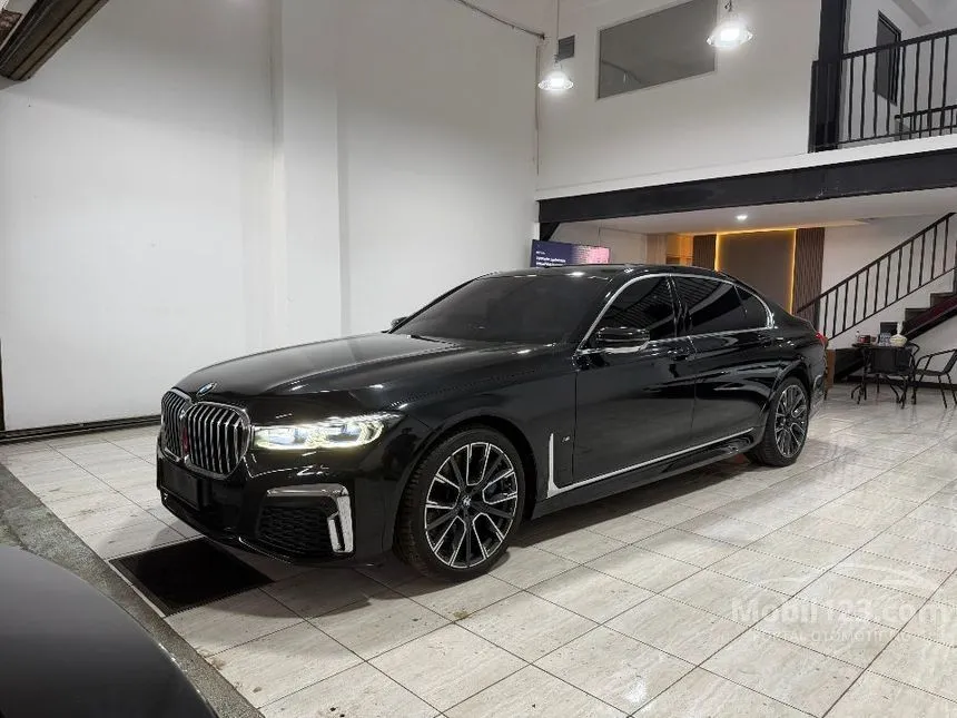 2019 BMW 730Li M Sport Sedan