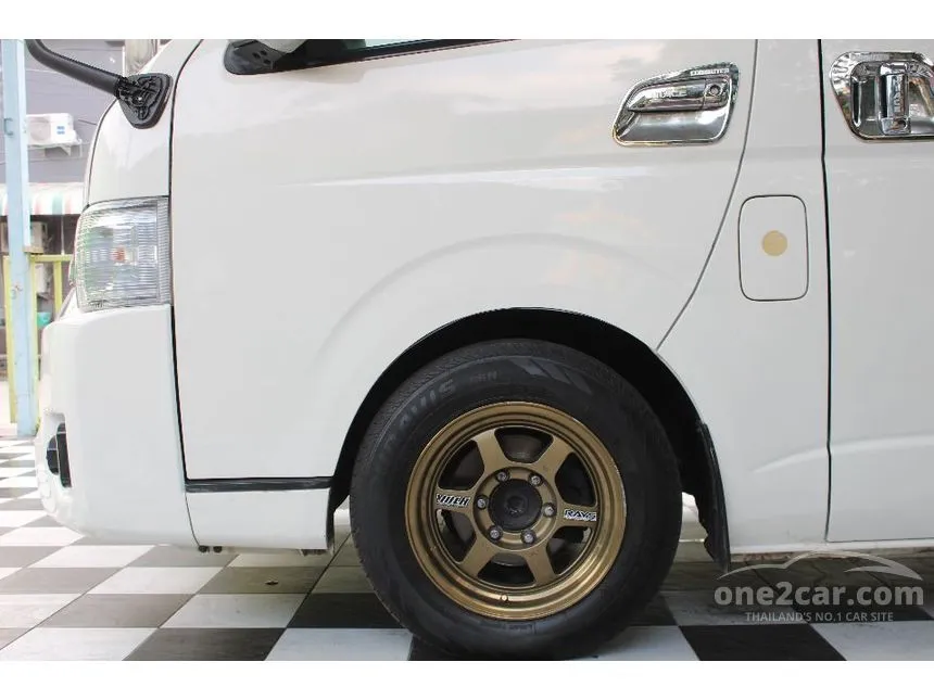 2012 Toyota Hiace D4D Van