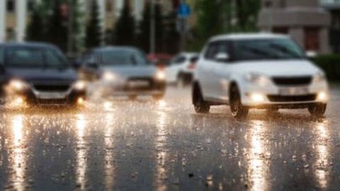 4 Tips Utama Merawat Mobil di Musim Hujan