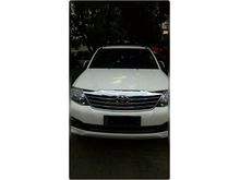 Toyota Fortuner 2.5 G 2012 AT Putih