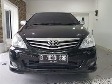 2011 Toyota Kijang Innova 2.0 V Luxury MPV