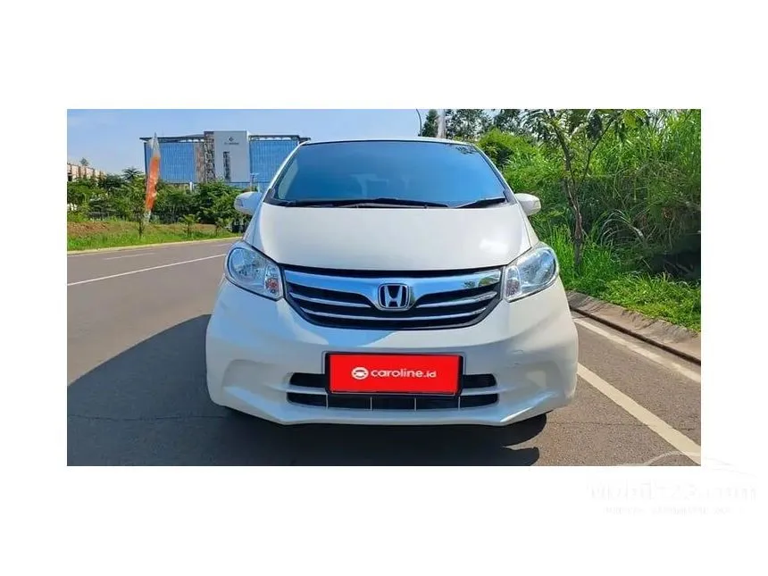 Jual Mobil Honda Freed 2013 S 1.5 di Jawa Barat Automatic MPV Putih Rp 152.000.000