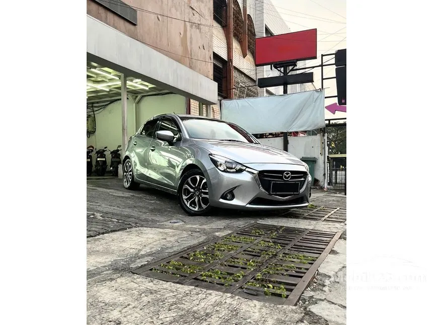 2016 Mazda 2 R Hatchback