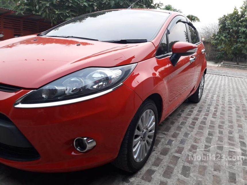 Jual Mobil Ford Fiesta 2014 Sport 1.5 di Jawa Timur Jual Mobil Ford Fiesta 2014 Sport 1.5 di Jawa Timur
