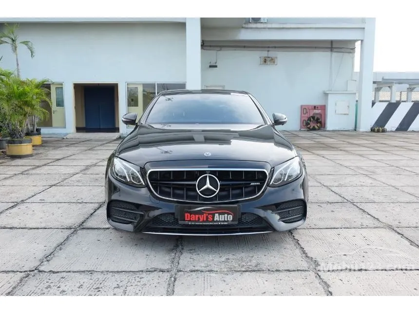 2018 Mercedes-Benz E300 AMG Line Sedan
