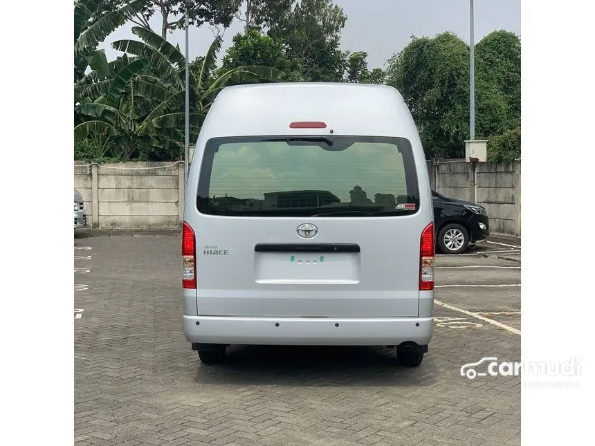 2025 Toyota Hiace Commuter Van
