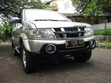 2012 Isuzu Grand Touring 2.5 MPV Minivans