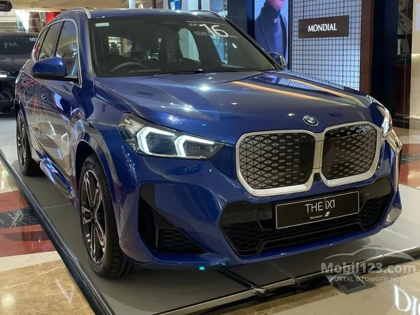Jual Mobil BMW iX1 2024 eDrive20 M Sport di DKI Jakarta Automatic Wagon Biru Rp 1.200.000.000