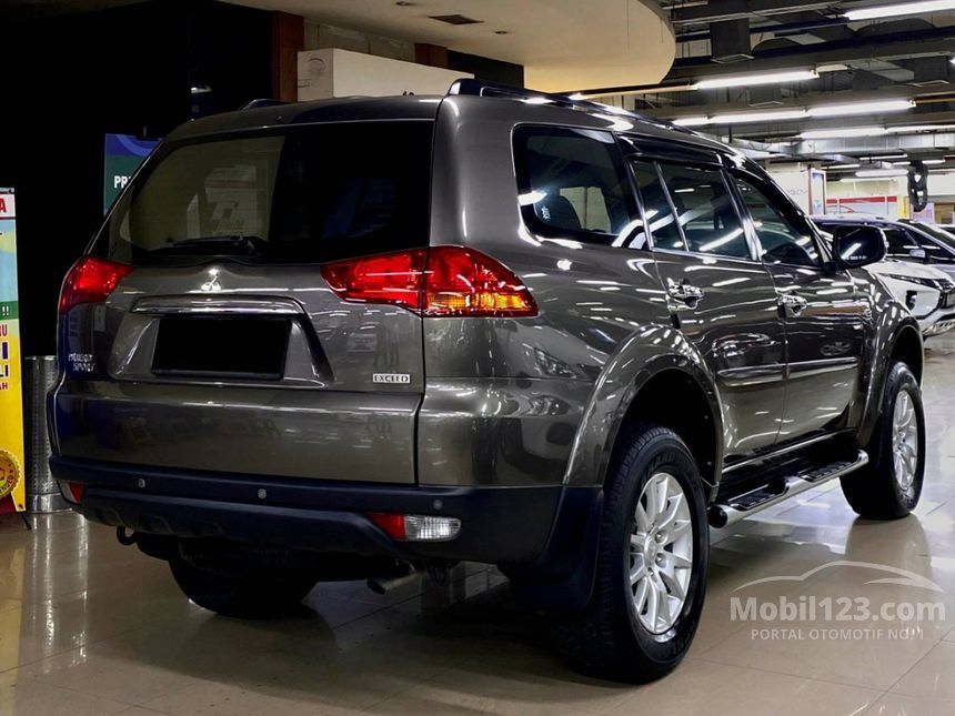 Mitsubishi pajero sport 2011