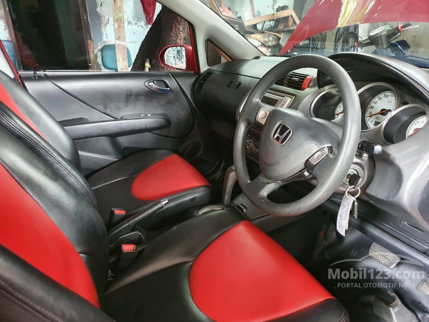 Jual Mobil  Honda  Jazz 2006  VTEC 1 5 di Banten Automatic 