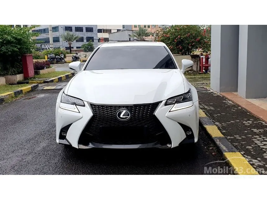 Jual Mobil Lexus GS 200t 2017 F Sport 2.0 di DKI Jakarta Automatic Sedan Putih Rp 550.000.000