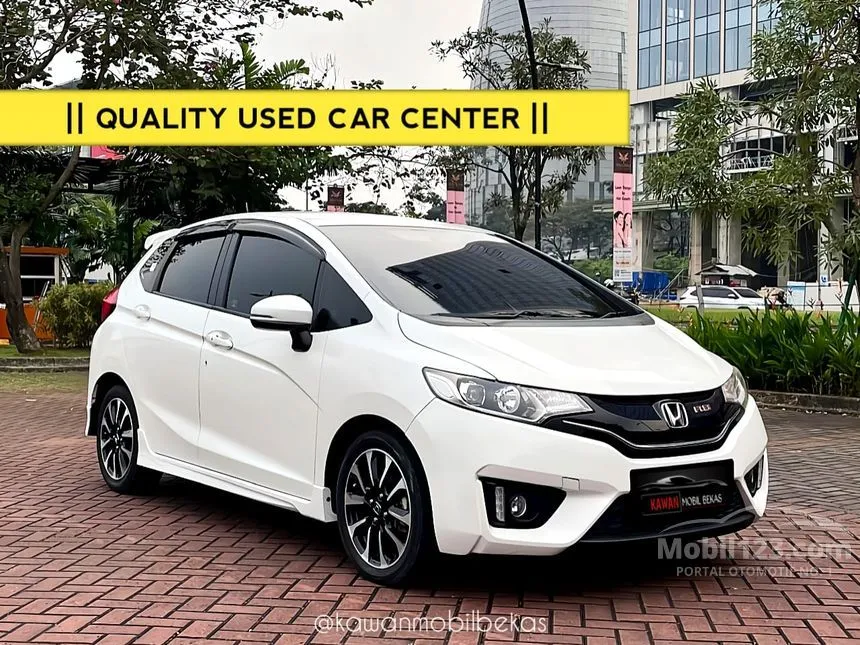 Jual Mobil Honda Jazz 2017 RS 1.5 di DKI Jakarta Automatic Hatchback Putih Rp 195.000.000