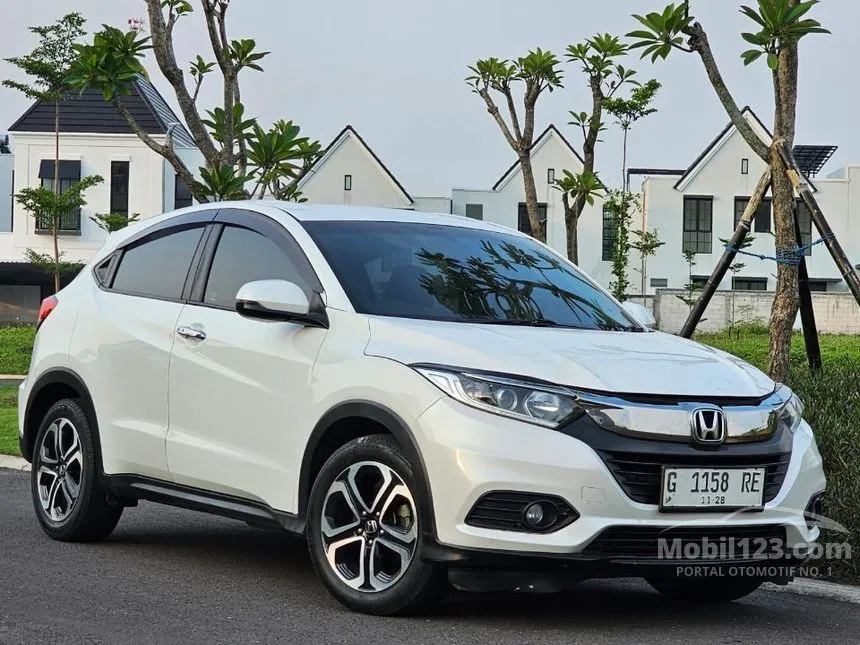 Jual Mobil Honda HR
