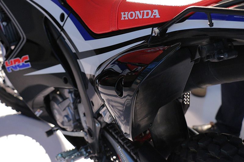 Honda CRF250Rally Curi Hati Marquez 19