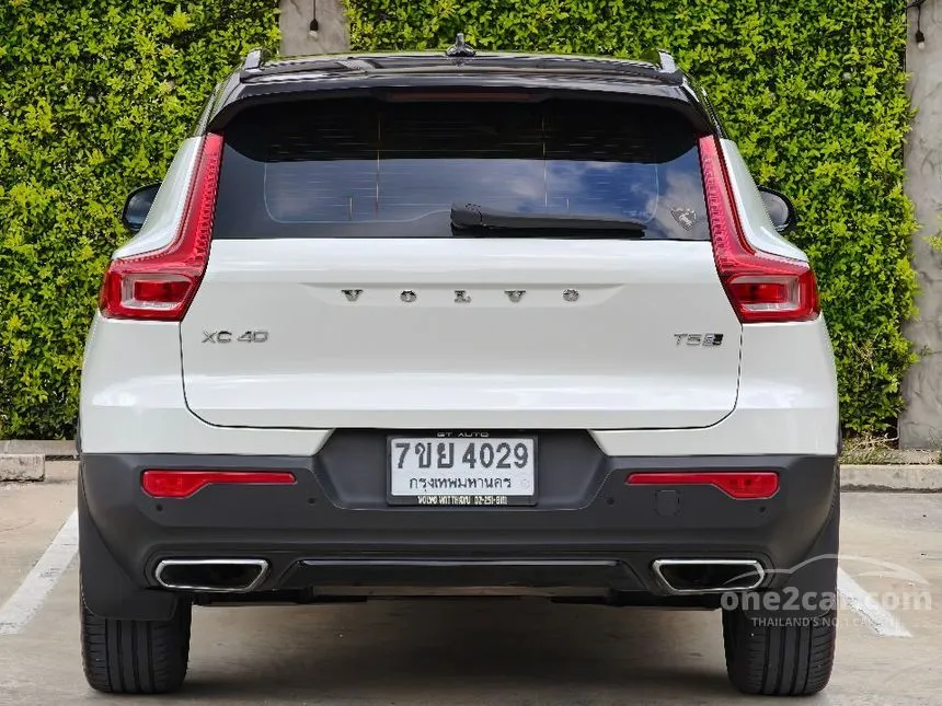 2019 Volvo XC40 T5 R-Design SUV