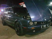 1989 BMW 318i 1.8 1.8 Manual Sedan