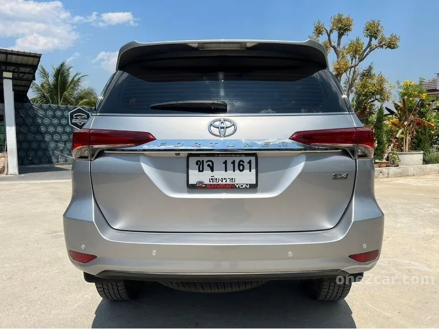 2018 Toyota Fortuner V SUV