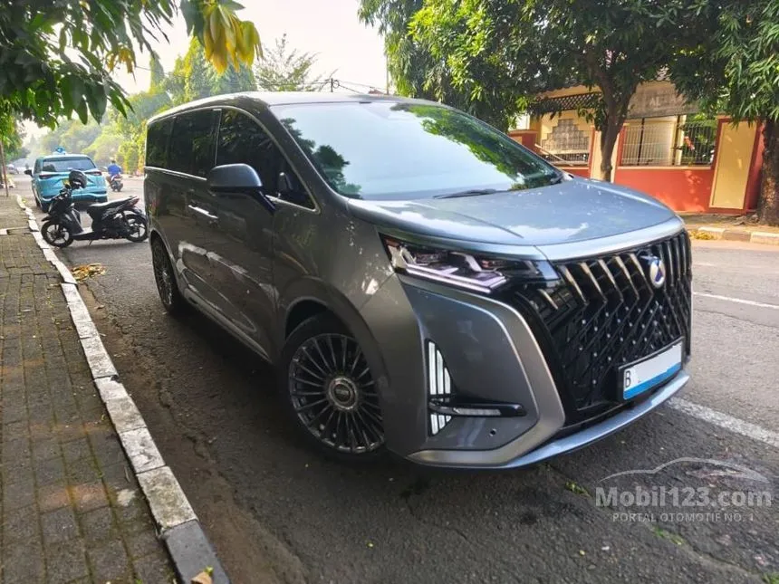 2025 Denza D9 Advanced MPV