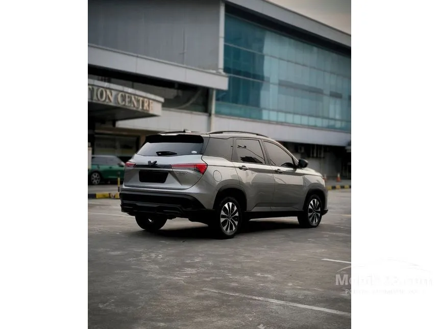 2021 Wuling Almaz RS Pro SUV