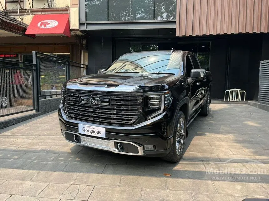 Jual Mobil GMC Sierra 2023 1500 V8 Denali Ultimate Dual Cab 6.2 di Jawa Tengah Automatic Pick