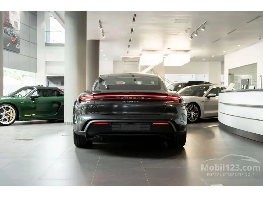 2024 Porsche Taycan 4S Performance Battery Sedan