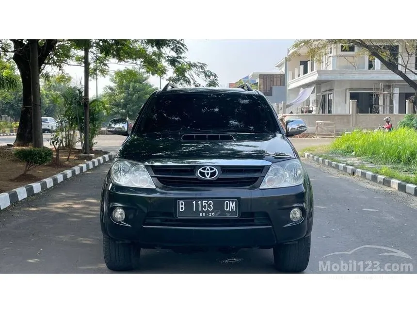 Jual Mobil Toyota Fortuner 2006 G Luxury 2.7 di Banten Automatic SUV Hitam Rp 138.000.000