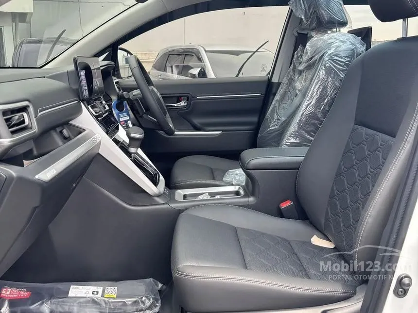 2025 Toyota Kijang Innova Zenix Q HV TSS Modellista (Non Premium Color) MPV