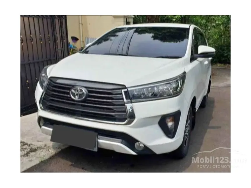 Jual Mobil Toyota Kijang Innova 2021 G 2.4 di Bali Automatic MPV Putih Rp 320.000.000