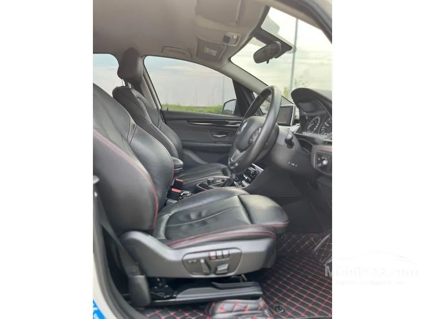 2015 BMW 218i Active Tourer Sport Hatchback