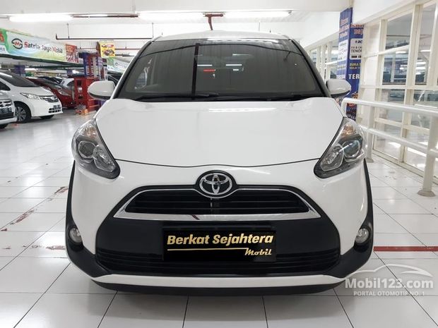  Toyota  Sienta  Mobil  Bekas Baru dijual di Surabaya Jawa 