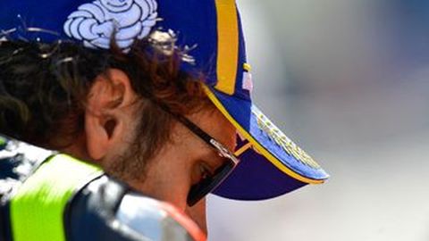 Kondisi Terbaru Rossi, Sudah Negatif Covid-19 Tapi Belum Bisa ke Valencia