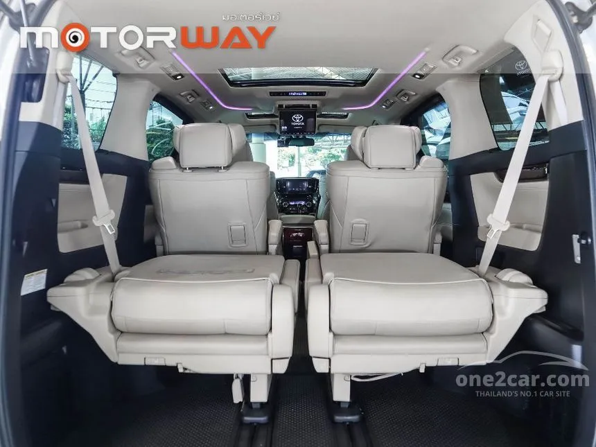 2016 Toyota Alphard HYBRID SR C-Package E-Four Van