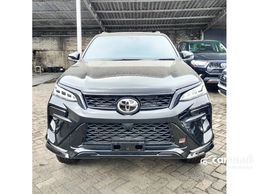Jual Mobil Toyota Fortuner 2025 VRZ 4x4 2.8 di DKI Jakarta Automatic SUV Hitam Rp 750.000.000