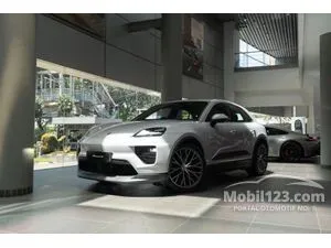 2025 Porsche Macan EV4 SUV