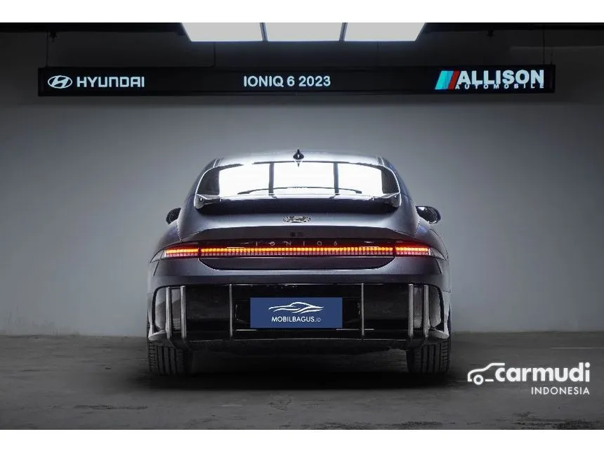 2023 Hyundai IONIQ 6 Signature Long Range Sedan