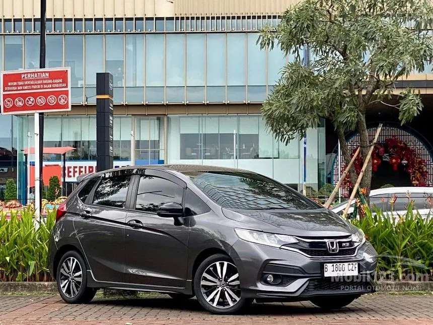 Jual Mobil Honda Jazz 2019 RS 1.5 di Banten Automatic Hatchback Abu