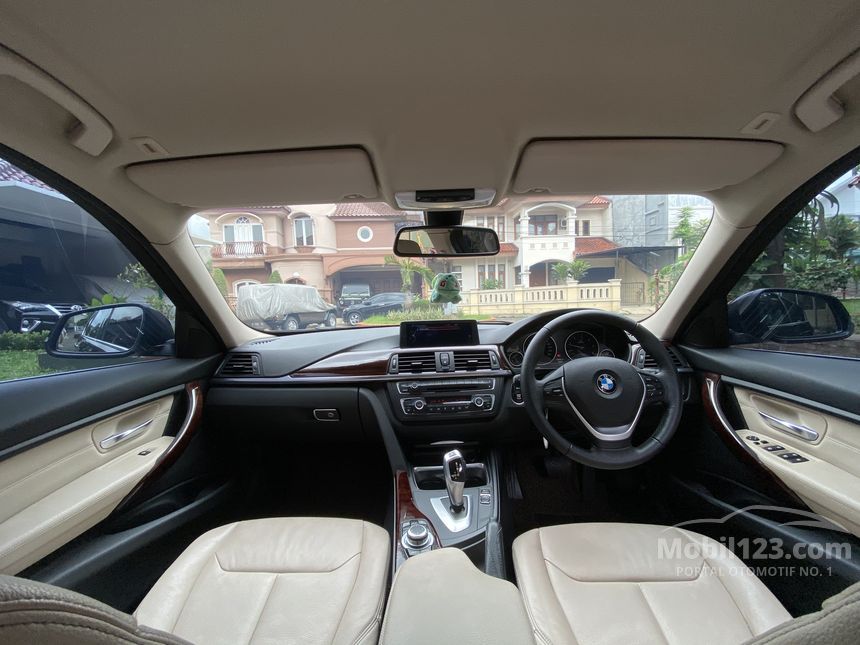 2013 BMW 320d Modern Sedan