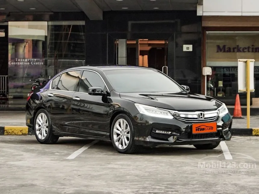 2016 Honda Accord VTi-L Sedan