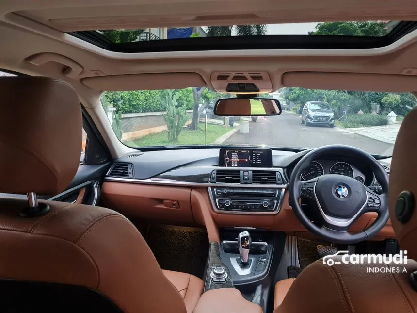 2013 BMW 328i Luxury Sedan