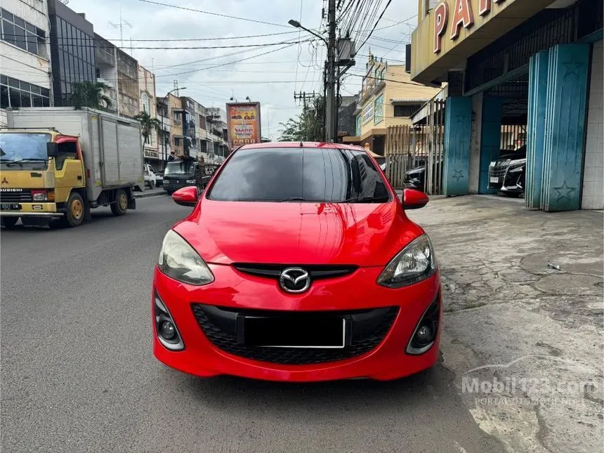 Jual Mobil Mazda 2 2012 R 1.5 di Sumatera Utara Automatic Hatchback Merah Rp 95.000.000