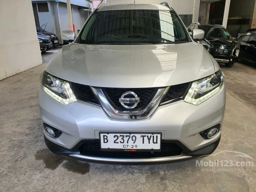 Jual Mobil Nissan X